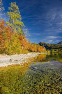 Grundlsee in autumn, salzkammergut, styria, Austria