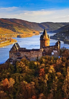 Stahleck Castle, hilltop castle overlooking the Rhine, Bacharach, UNESCO World Heritage Upper