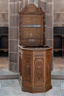 Craftsman's chair or alms chair of the Büttner Guild from 1680, Lorenzkirche, Nuremberg, Middle