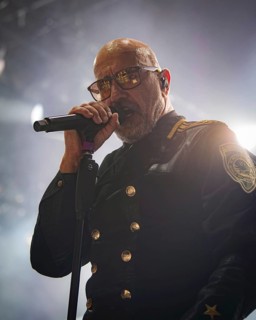 Alexander Wesselsky, singer of Eisbrecher live on Kaltfront Tour 2025 Tour in the Columbiahalle