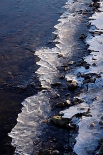 Ice on the banks of the Elbe, Winter, Dresden, Saxony, Germany