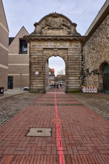 Tor tor des Marschalls, Marstalltor, architect Louis Remy de la Fosse, city gate, diffuse light,