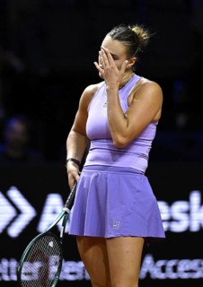 Aryna Sabalenka BLR, gesture, gesture disappointed, Tennis Ladies Porsche Cup, Grand Prix, GP,