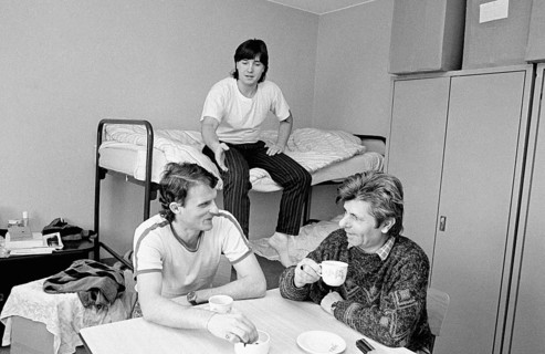 Wuppertal, DEU - 15.07.1991 - Albanian refugees in an asylum shelter, Wuppertal, Germany