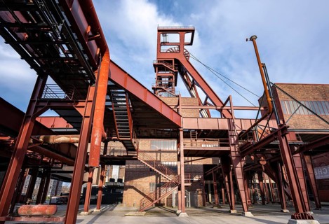 Zollverein colliery, 1/2/8 mine, shaft 1 strut conveyor frame, wagon circulation, UNESCO World