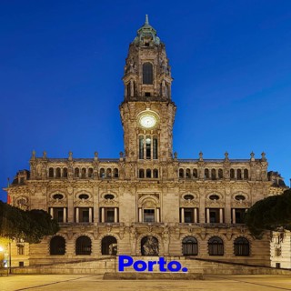 Câmara Municipal do Porto, Porto City Hall at the end of Avenida dos Aliados with Porto lettering
