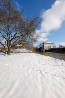 Hamm, North Rhine-Westphalia, Germany - Sunny winter landscape in the Ruhr area, ice and snow on