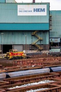 Hüttenwerke Krupp-Mannesmann, HKM in Duisburg, halls of the blast furnace steelworks, tracks of the