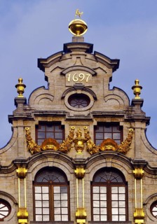 Baroque façade of the guild house Le Sac, guild of carpenters, joiners and coopers, Grand-Place,