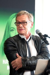 Sylvester Groth (Doctor Doom), reading and Q & A with the actors and speakers, MARVELS