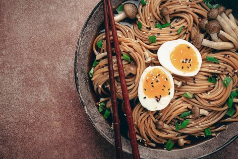 Buckwheat noodles, soba, with shimeji mushrooms, boiled egg, green onion, sesame seeds, homemade,