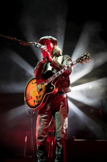 Jökull Júlíusson, singer of Kaleo live on Payback Tour at the Uber Eats Music Hall in Berlin on 05