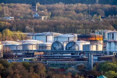 Ruhr Oel GmbH, BP Gelsenkirchen Refinery, in GE-Horst, production of products from mineral oil,