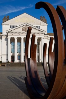 Opera Square with art sculpture 5 Arcs x 5 by Bernar Venet in front of the Deutsche Oper am Rhein,