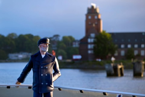 3-D figure of the captain permanently installed on the bow of the Hadag harbour ferry in front of