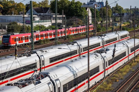ICE trains on the railway line, S-Bahn train, north of Düsseldorf main station, North
