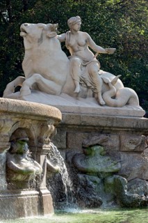 Wittelsbach Fountain, monumental Wittelsbach Fountain by Adolf von Hildebrand, allegory of the