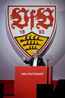 President Dietmar Allgaier VfB Stuttgart holds speech at the podium, gestures, coat of arms, logo,