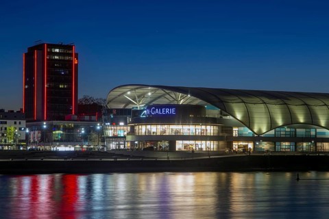 Ludwigshafen skyline with the Rhine Gallery and the Rhine in the foreground