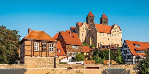 The Schlossberg with the collegiate church of St. Servatii and the Renaissance castle above the