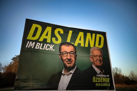 Leading candidate Cem Özdemir of the party Alliance 90 Die Grünen, together with Winfried