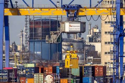 The port of Mannheim is one of the most important inland ports in Europe. The harbor basins stretch