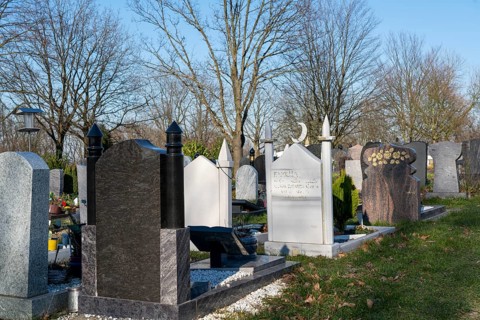 Islamic burial grounds at the Hallo cemetery in Essen-Stoppenberg, one of the largest Islamic