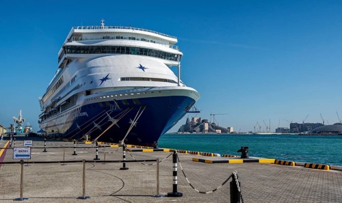 Cruise ships at the cruise terminal in Abu Dhabi, UAE, United Arab Emirates