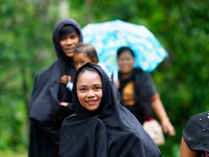 Happy mourners, Tana Toraja, Rantepao, Sulawesi, Indonesia