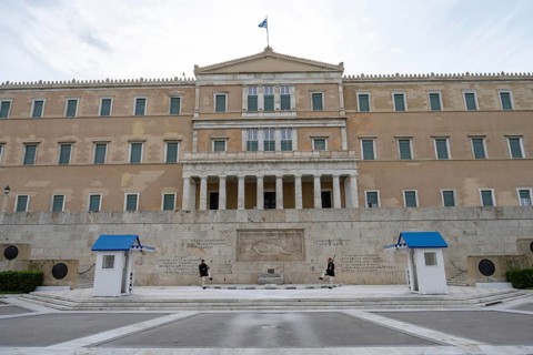Athens, Greece. April 24th 2025. Changing of the Evzones Military Guard at the Tomb of the Unknown