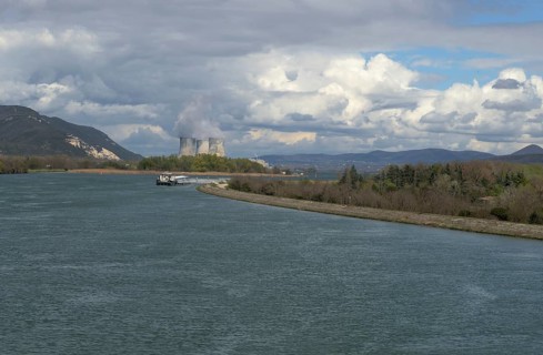Cruas nuclear power plant on the Rhone, near Montelimar, France