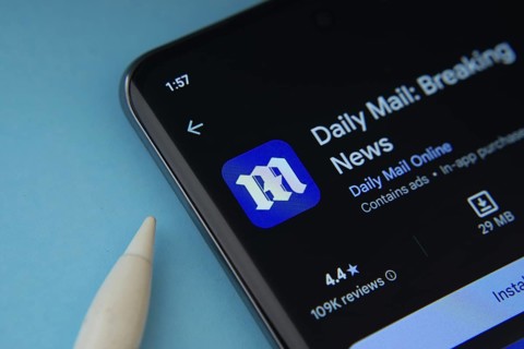 The Daily Mail app from Google Playstore is displayed on a smartphone screen