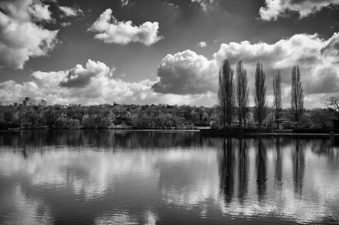 Max-Eyth-See, behind Hofen near Stuttgart, clouds, black and white, Baden-Württemberg, Germany