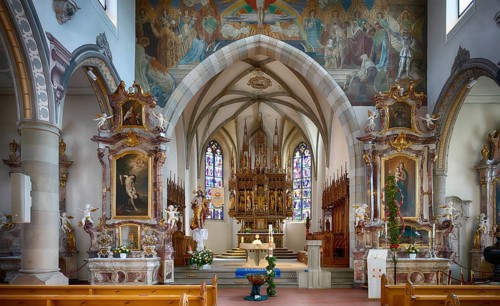 Interior view, Gothic choir room, altar, St. Martin parish church, Wangen im Allgäu, Bavaria,