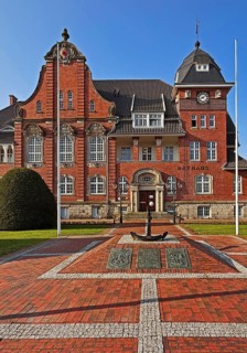 The old town hall in neo-gothic style, Papenburg, Emsland, Lower Saxony, Germany