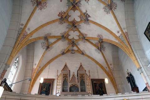 Organ gallery and ribbed vault with painting church, Assumption of Mary, late Gothic Saalkirche,