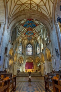 Apse, altar, interior view, former abbey church, Tewkesbury, Gloucestershire, England, Great