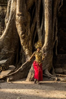 Young woman dressed as a temple dancer, Apsara, Ta Prohm, Angkor Wat, Angkor, UNESCO World Heritage