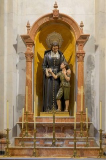 Wooden statue in the Cathedral of the Holy Cross over the sea, Catedral de Santa Cruz sobre las