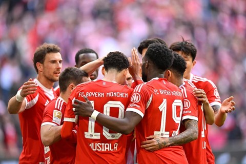 Jubel Freude Emotion Jamal Musiala FC Bayern Munich FCB (10) Alphonso Davies Bayern FC Munich FCB