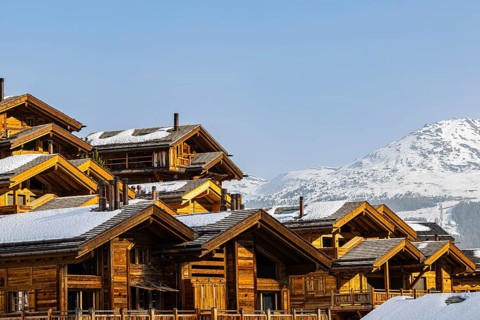 Snow-covered roofs, modern wooden holiday homes, Grimentz, Val d'Anniviers, Valais Alps, Canton of