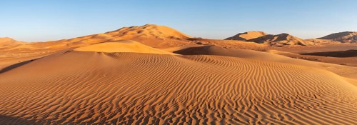 Sand dunes in the Rhub al Khali desert, empty quarter, largest sandy desert in the world, Oman