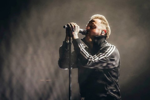 Singer Samuel David Carter from Architects live on European Tour 2026 in the Berlin Velodrome on 22