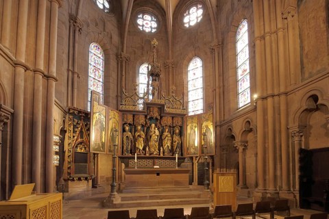 High altar, interior view, handicrafts, painting, St. Mary's Church, Gelnhausen, Hesse, Germany