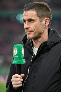Sports Director Sebastian Kehl Borussia Dortmund BVB interview, microphone, mike, logo, SKY, DFB