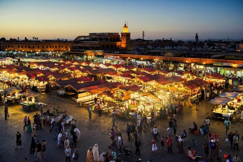 Place Djemma el-Fna, Gauklerplatz, UNESCO World Heritage Site, sunset, Marrakech, Morocco