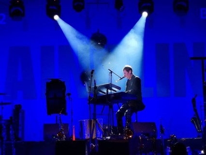 Musician Hans-Jürgen Buchner, performance with his group Haindling, here at the Plassenburg concert