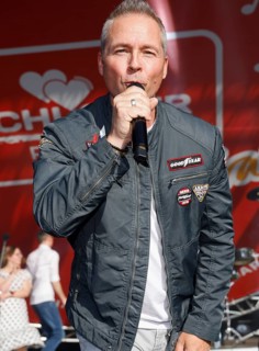 Mitch Keller at the Schlager Radio - Festival in Neuruppin at Hanger 312 on 24.05.25