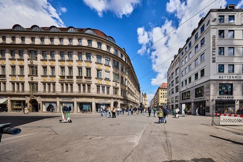 Pedestrian zone, general architecture, commercial buildings, shops, shopping, retail, fashion store