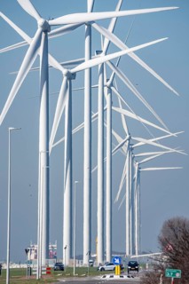 Landtong Rozenburg wind farm, Noordzeeweg, 11 Vestas wind turbines, with an output of 34 MW and an